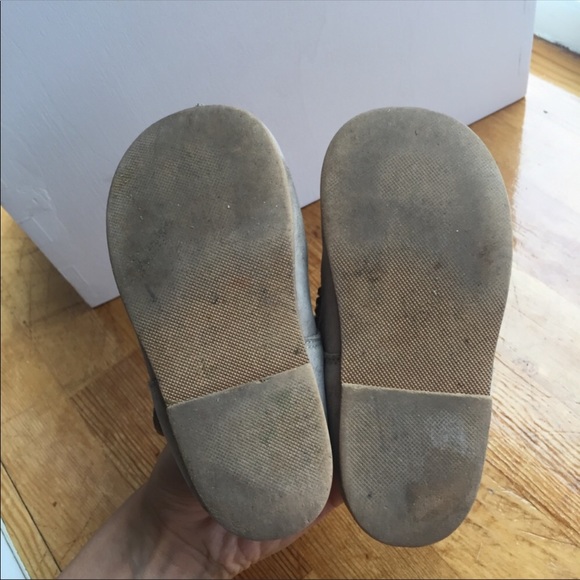 Shoes - Picture 5 of 6